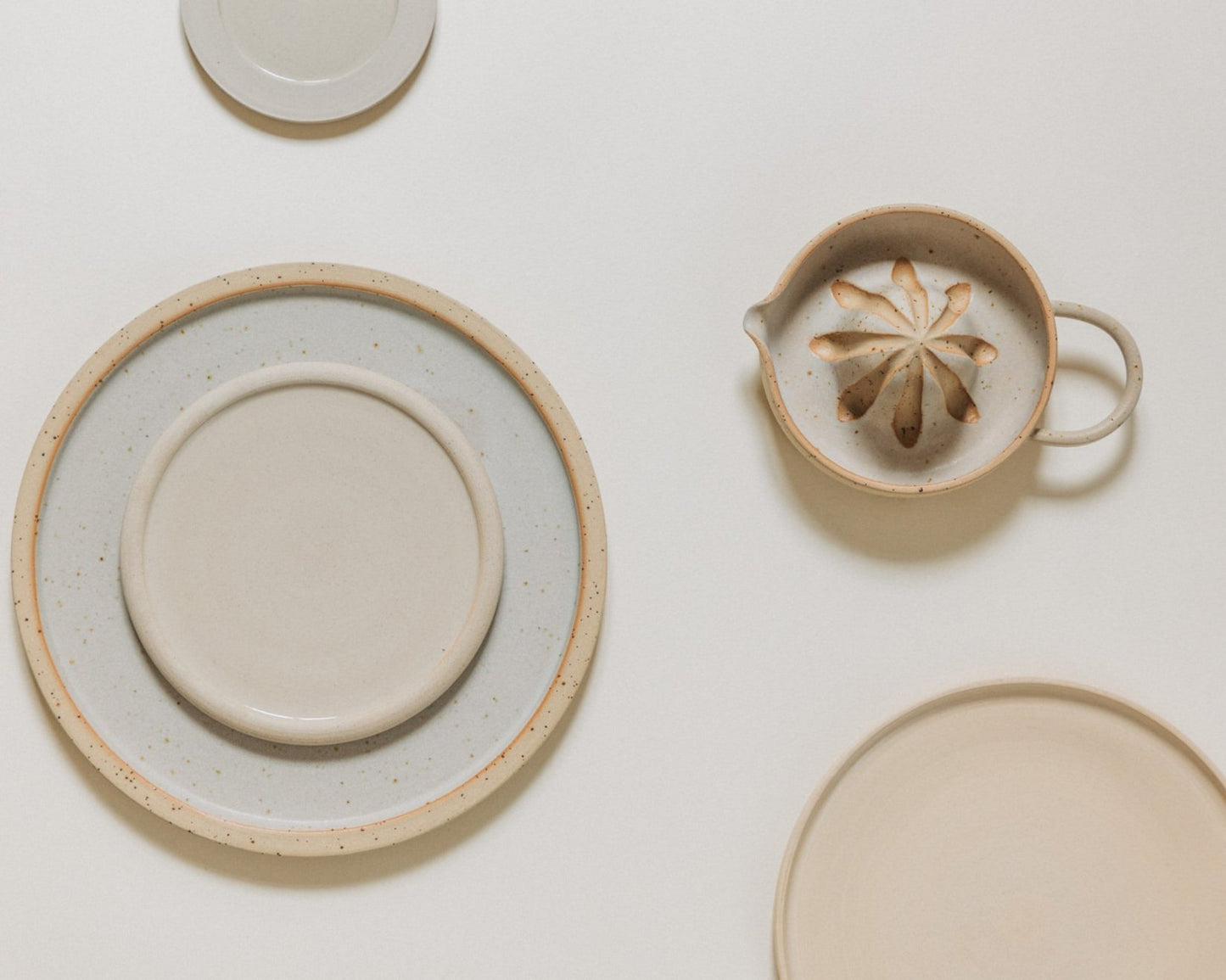 Citrus squeezer in sand