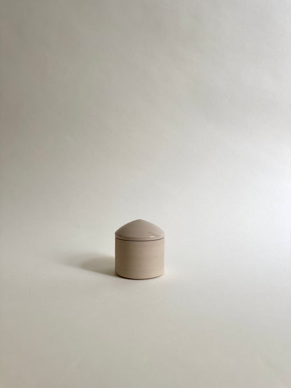 Lidded jar in clay