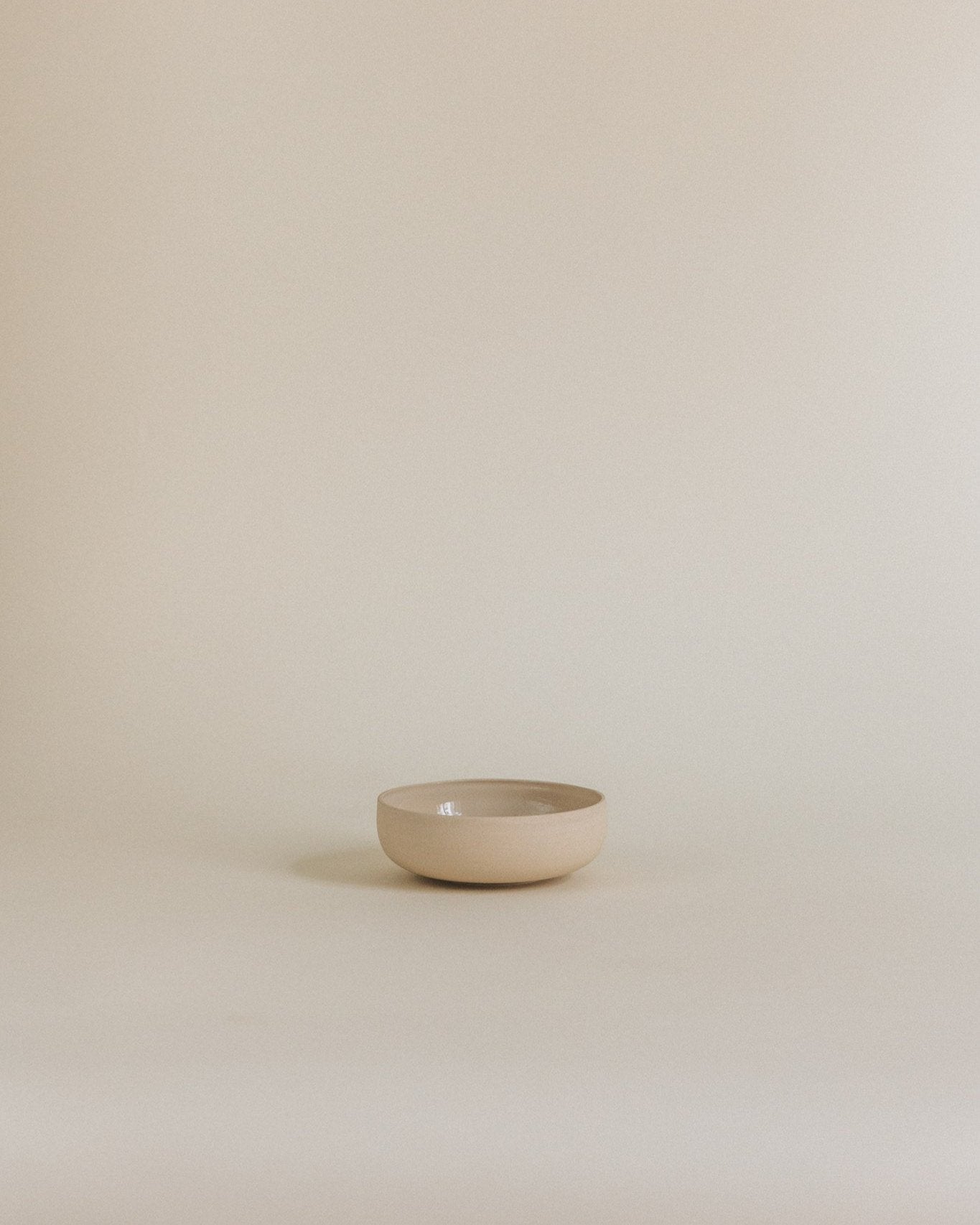 Tiny bowl in clay