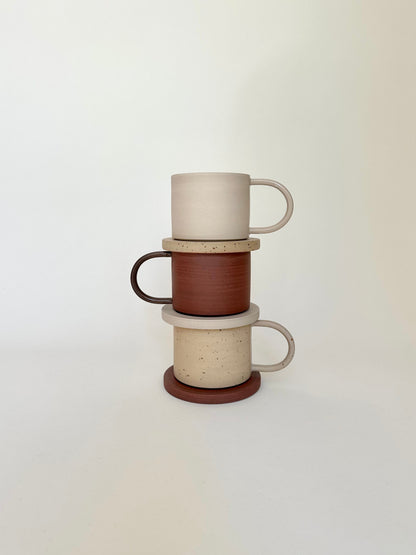 Simple mug in red
