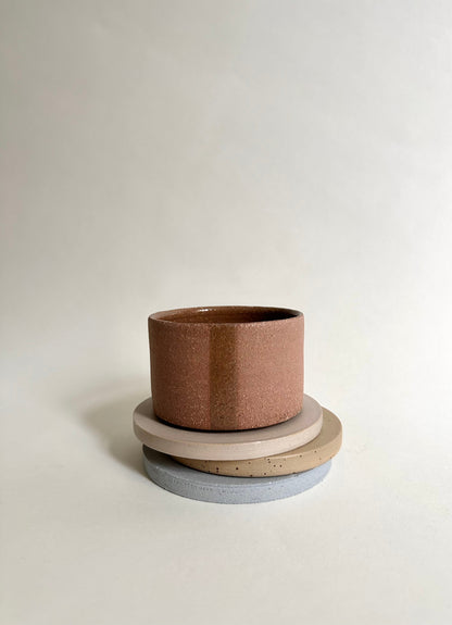 Ora cup in terra