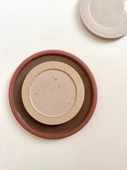 Plate S in red
