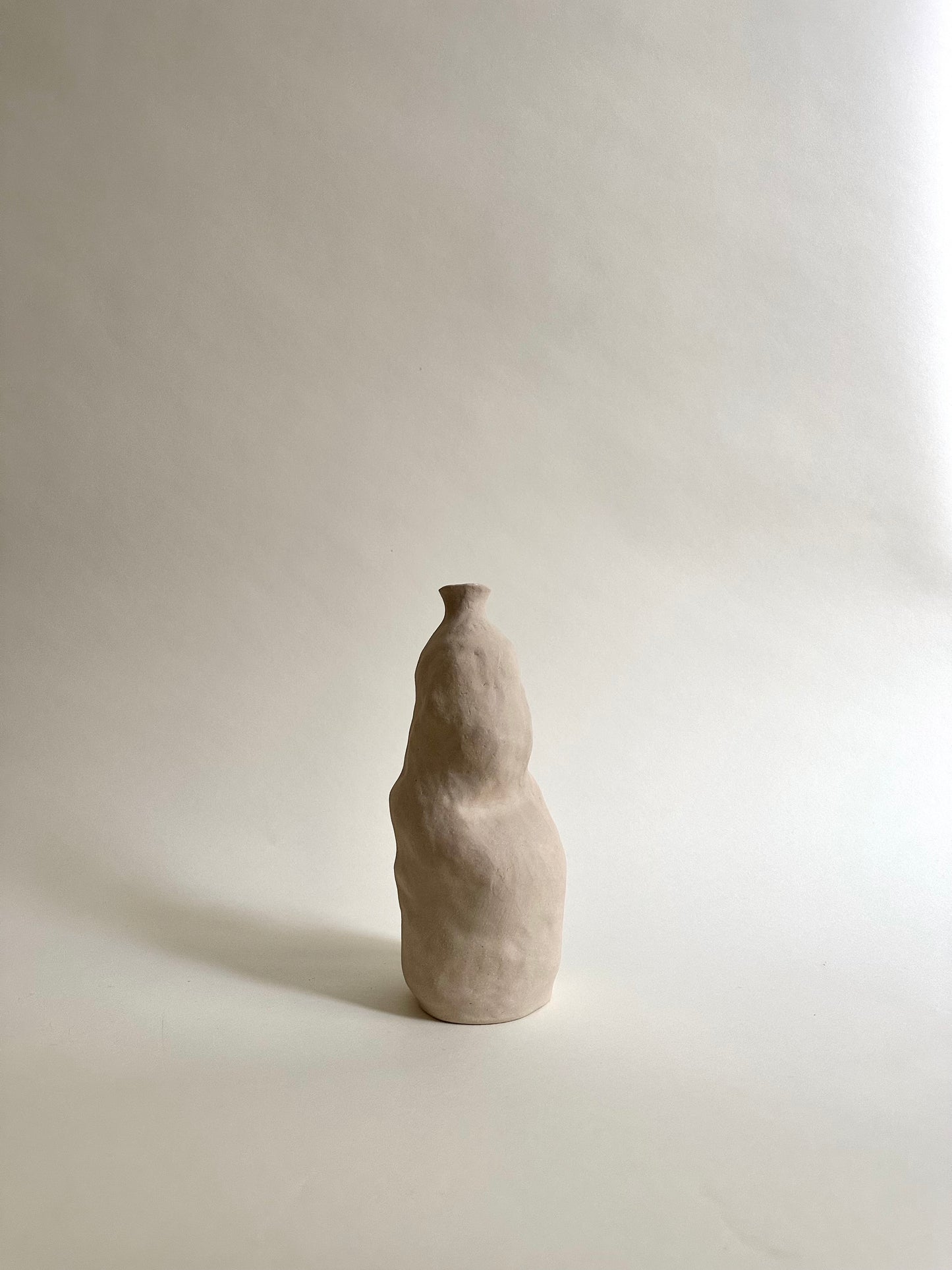 Handbuilt vase 04