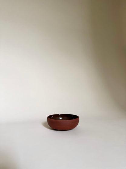 Tiny bowl in red