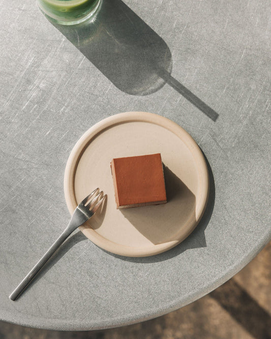 Plate S in clay